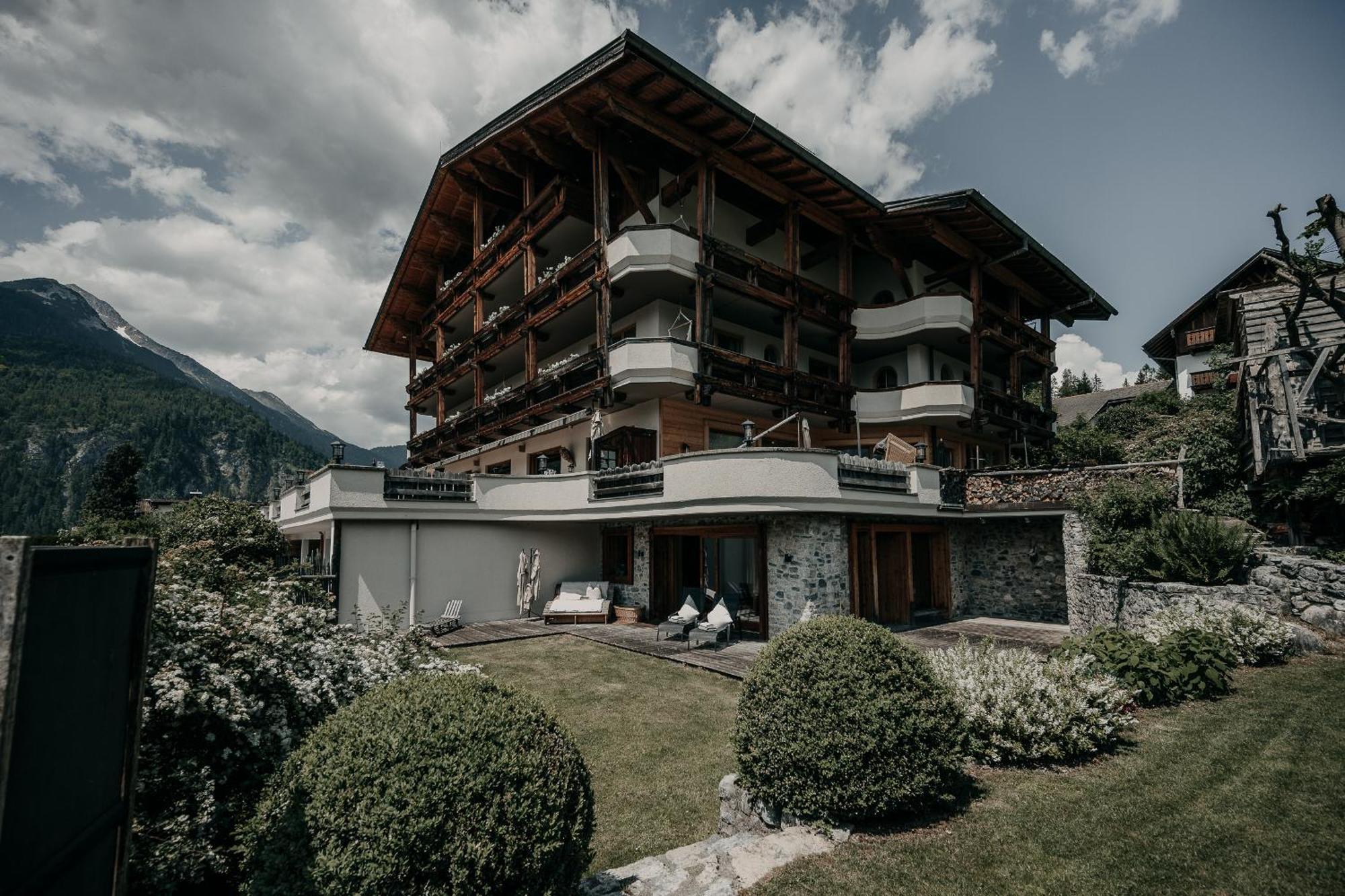 Alpenappartements Cristall Apartment Ehrwald