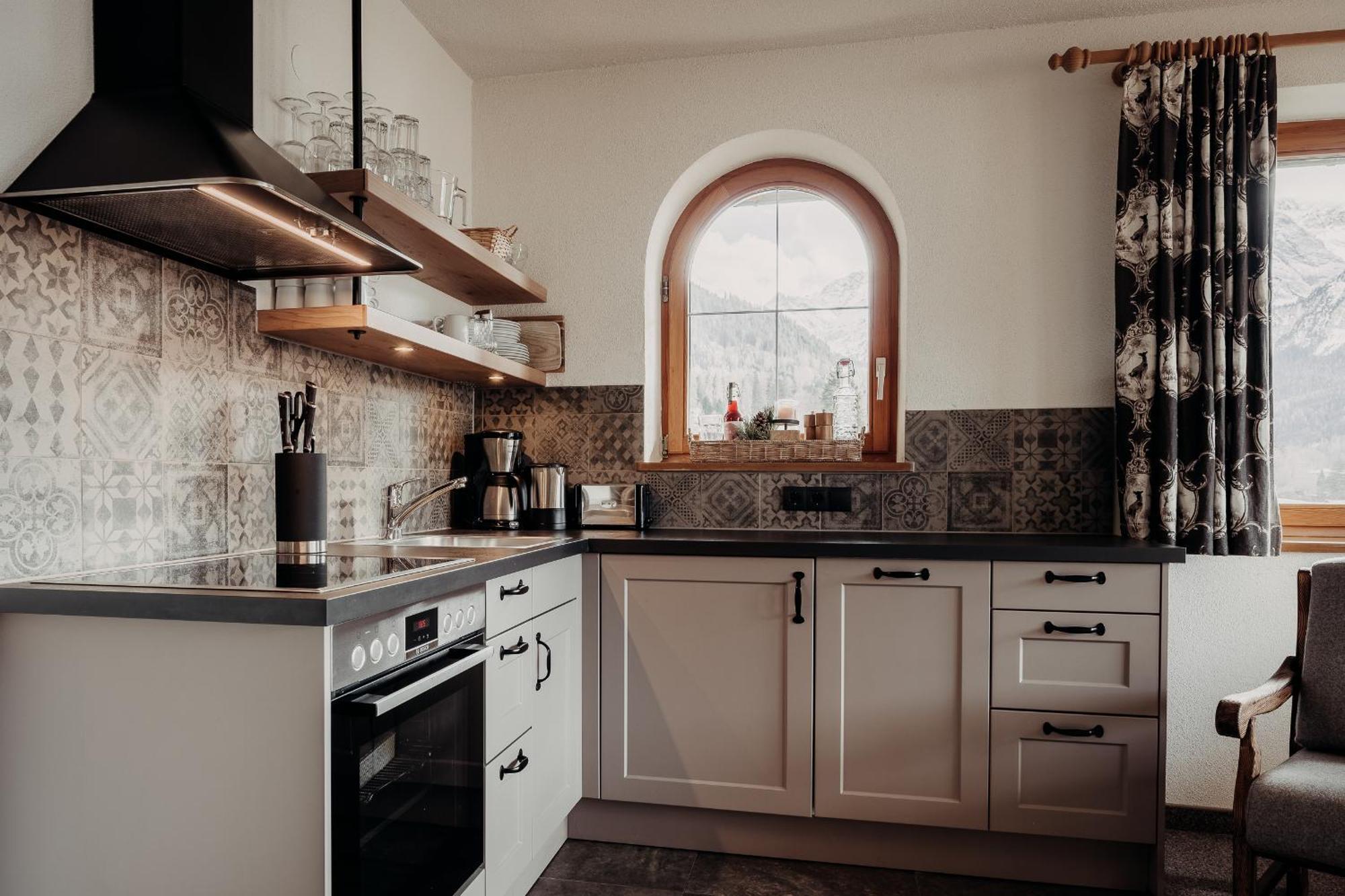 Alpenappartements Cristall * Ehrwald